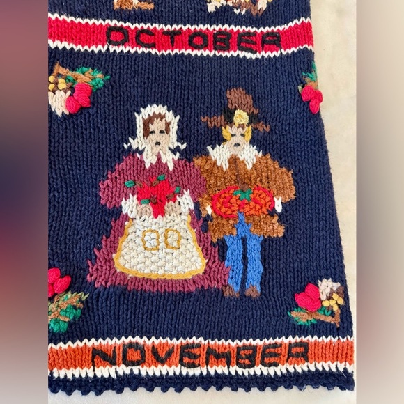 VINTAGE! Colorful Knit Vest with Seasonal Designs - Picture 5 of 14